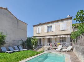 Photo de l’hôtel: Amazing Home In Tulette With 4 Bedrooms, Wifi And Outdoor Swimming Pool