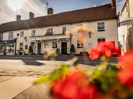 Hotel Photo: The Dog & Bear Hotel