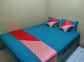 होटल की एक तस्वीर: OYO 90041 Hotel Sinar Lumayan Syariah