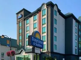 Days Inn by Wyndham Niagara Falls Centre St By the Falls