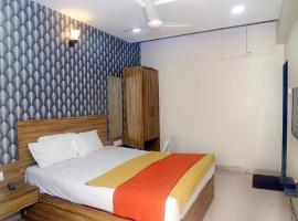 A picture of the hotel: Hotel Radhika Pune