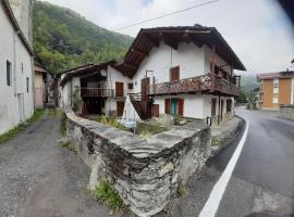 รูปภาพของโรงแรม: Tipica casa di montagna nelle Valli di Lanzo