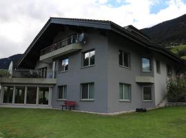 Hình ảnh khách sạn: Ferienwohnung für 5 Personen in Cumpadials, inmitten der Surselva