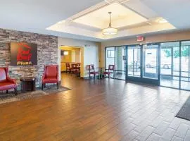 Red Roof Inn PLUS + Phoenix West