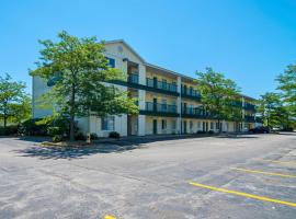 Hotel Foto: HomeTowne Studios by Red Roof Chicago - Waukegan