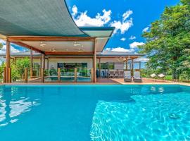 Hotel kuvat: Gorgeous Private Home with Pool