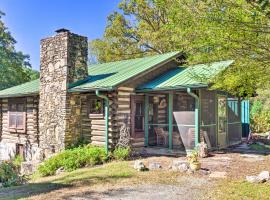 Hotel Photo: Rustic-Yet-Cozy Cabin with Patio, 12 Mi to Asheville