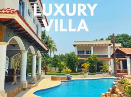 Hotel Photo: Luxury Villas El Manantial