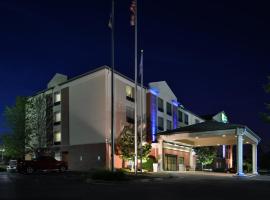 מלון צילום: Holiday Inn Express Hotel & Suites Milwaukee-New Berlin, an IHG Hotel