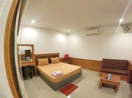 Paradise Hotel โรงแรมพาราไดซ์ท่าม่วง, khách sạn ở Kanchanaburi