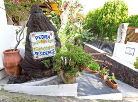 Pedra Residence, ξενοδοχείο στο Στρόμπολι