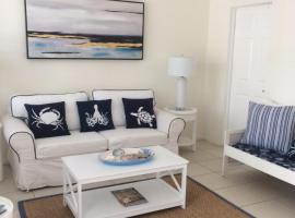 酒店照片: Gorgeous Beachy Chic Condo in Key Biscayne