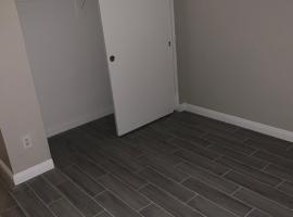 Hotel Photo: 2 bed 1 bath Cozy Holiday Home