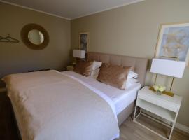 Sjøgata Gjestehus No1, hotel in Larvik