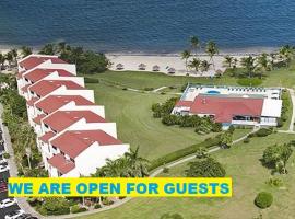 Фотография гостиницы: Club St. Croix Beach and Tennis Resort