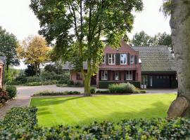 Hotel Photo: Große Ferienwohnung, auf Bauernhof mit Ponys und Pferden, ländlich und ruhig, Nähe Dümmer See