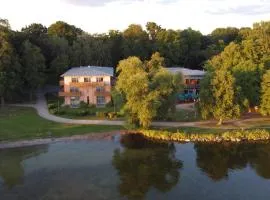 Badehaus Hotel & Restaurant, hotel din Neubrandenburg