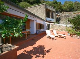 Hotel foto: Zaneca Apartment Sleeps 6 Pool WiFi