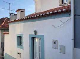 Hotel fotoğraf: Typical small house near Lisbon