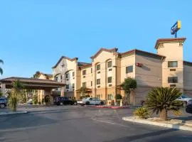 Comfort Suites, hotell i Redlands