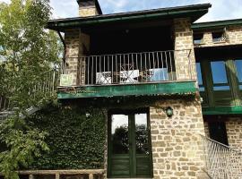 Hotel fotoğraf: Apartamento ático-dúplex en Casa Rural Fundanal en Hoz de Jaca