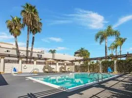 Stanford Inn & Suites Anaheim