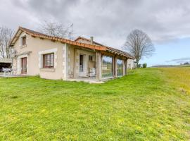 Hotel foto: Maison de 2 chambres a Scorbe Clairvaux avec jardin amenage et WiFi