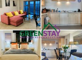 Hotel kuvat: "Clarence Court Newcastle" by Greenstay Serviced Accommodation - Stunning 1 Bed Apt In City Centre With Parking & Balcony-Sleeps 4 - Perfect For Contractors, Business Travellers, Couples & Families - Fast Wi-Fi - Long Stays Welcome