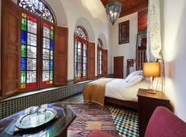 Hotel Photo: Dar Roumana