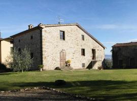 Hotel fotoğraf: Appartamenti con cucina nelle colline toscane