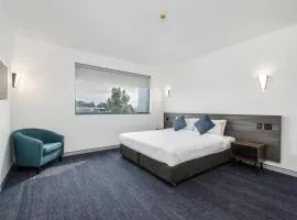 Thornton Executive Hotel