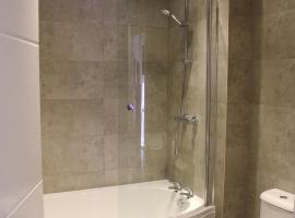 Hotel foto: 4 bed apartment in city centre with free WiFi
