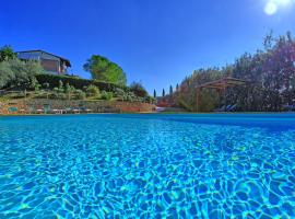 Hotelfotos: Santa Maria a Sciano Villa Sleeps 8 Pool WiFi
