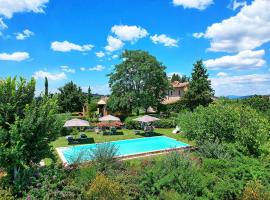 A picture of the hotel: Madonna di Pietracupa Villa Sleeps 12 Pool Air Con