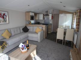 The One - Chalet in the Cairngorms,位于博特夫加滕的酒店