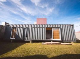 Tiny House Necochea, hotel v destinaci Necochea