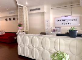 A picture of the hotel: Turbot House Hotel