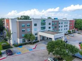 Holiday Inn Express & Suites Arlington North – Stadium Area by IHG