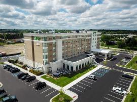 Фотография гостиницы: Holiday Inn & Suites - Farmington Hills - Detroit NW, an IHG Hotel