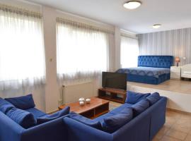 Hotel Foto: A Modern Bright Studio In The Center Of Kastoria