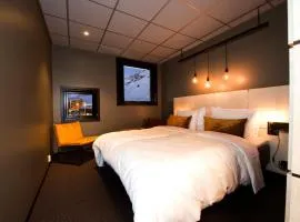 Svalbard Hotell | The Vault, hotel in Longyearbyen