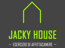 รูปภาพของโรงแรม: Jacky House