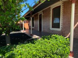 Somerby House - Cbd, Bbq, Garden, Pets, Parking!, hôtel à Albury
