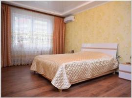 Hotel Foto: Новая квартира с шикарным видом, НАУ, кл. Шалимова