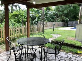 Hotel Foto: Charming Winter Park Golf Themed Getaway with Pool !