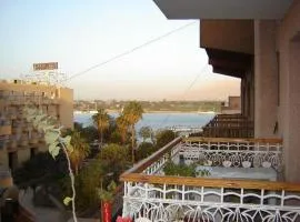 Philippe Luxor Hotel