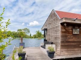 酒店照片: Aangenaam op de Rijn, woonboot, inclusief privé sauna