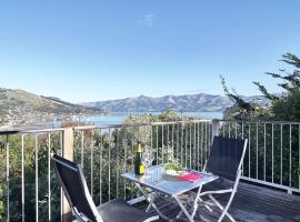 Hotel Foto: Tiro Treasure - Akaroa Holiday Home