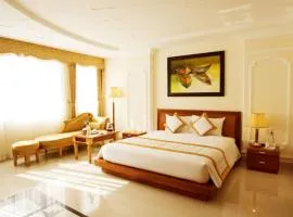 Tan Hoang Long Hotel