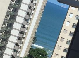 होटल की एक तस्वीर: Apartamento na Praia das Pitangueiras